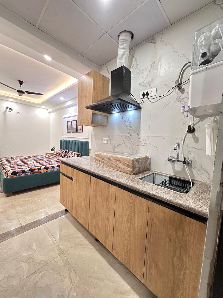 Kitchen, sector 27 1 RK 600 Sq.Ft. Builder Floor In Sector 27 Gurgaon 8720526