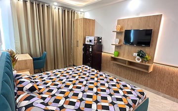 Bedroom in 1 RK Builder Floor at Sector 27 – for Rent