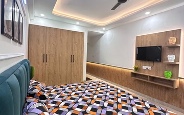 Bedroom in 1 RK Builder Floor at Sector 27 – for Rent