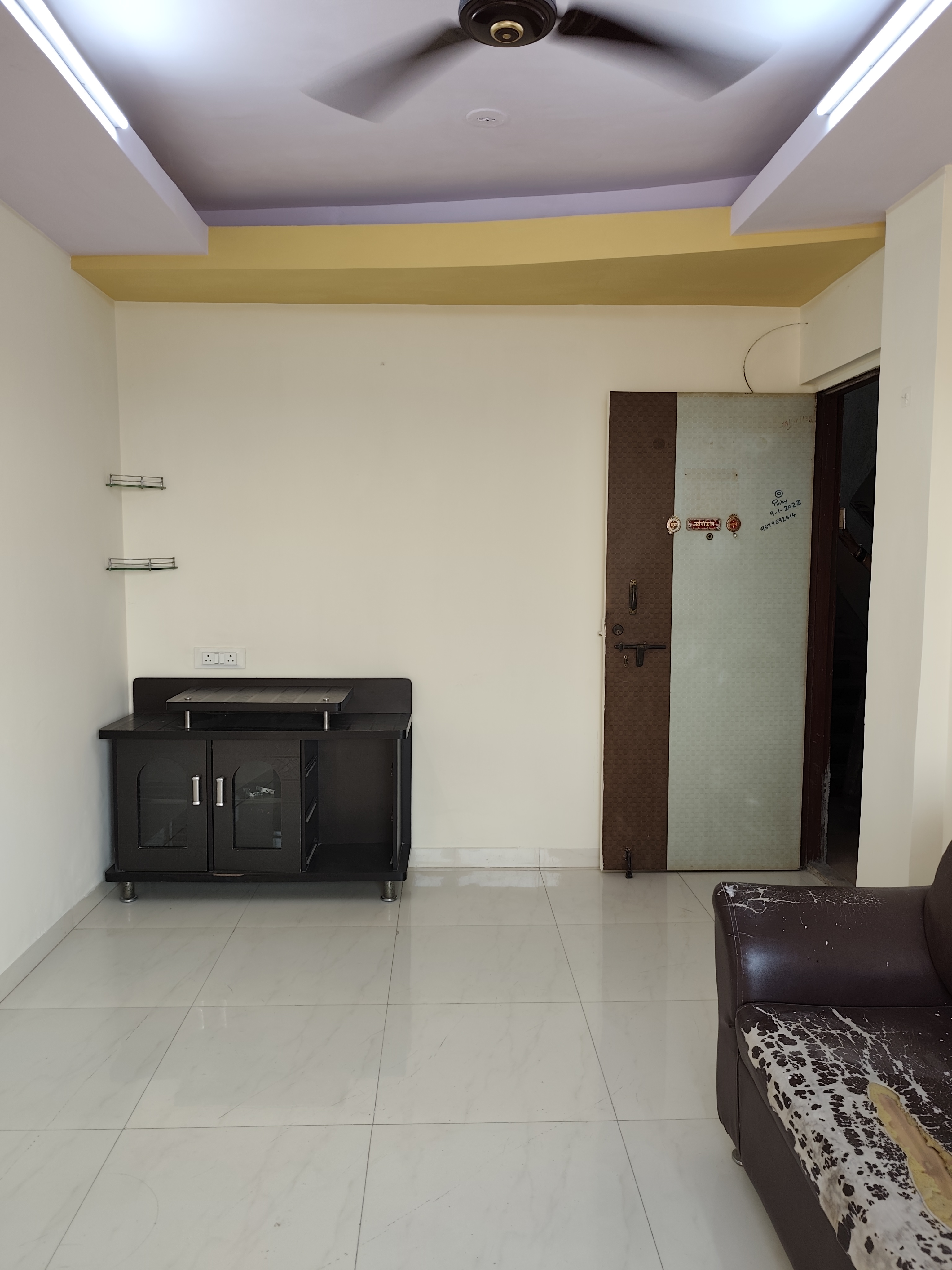 1 BHK Apartment For Sale in Veena Sur Shyam
