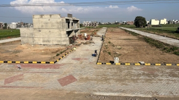 Plot For Sale in Vivek Vihar