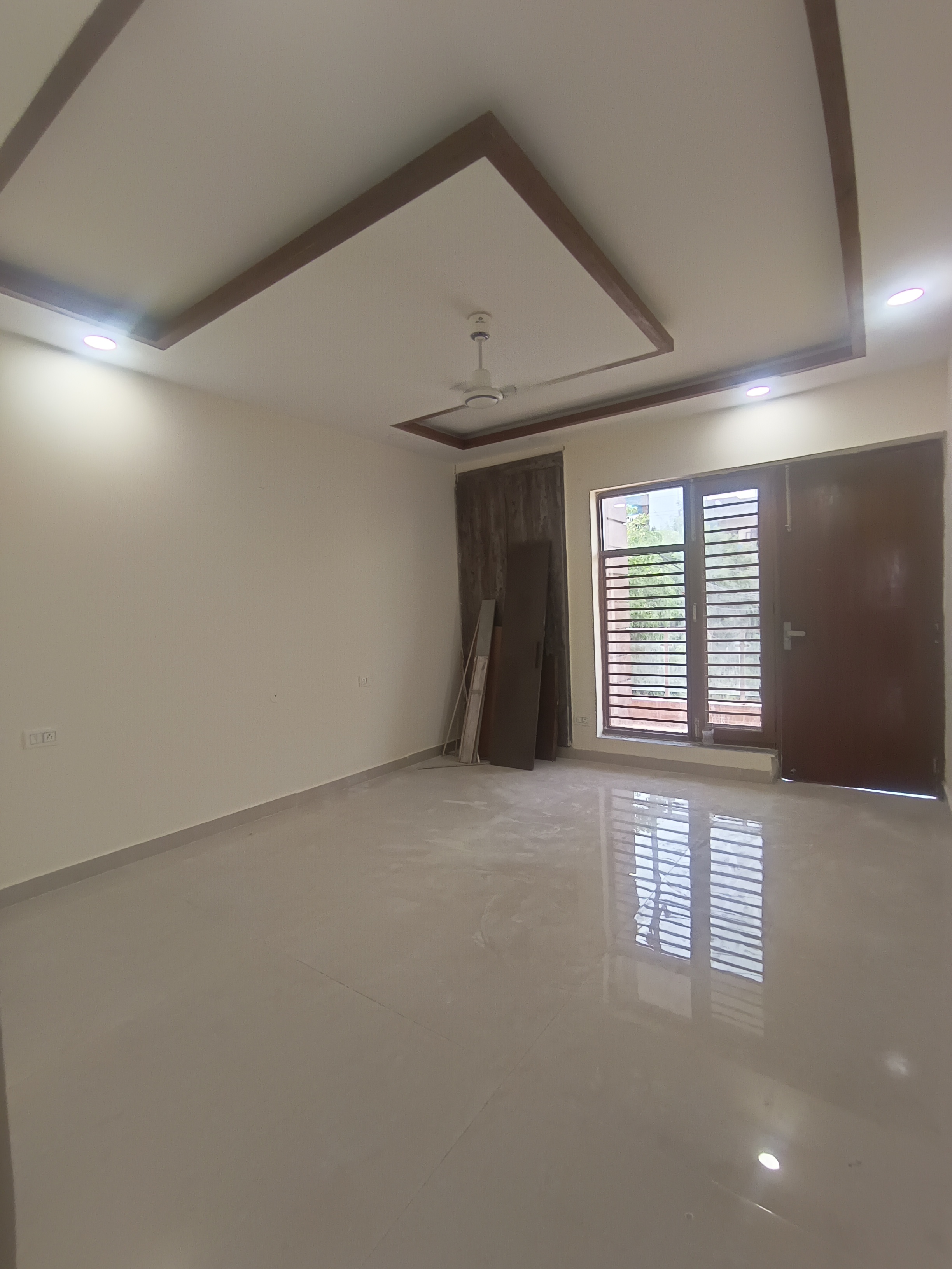 4 BHK + Pooja Room Builder Floor For Rent in Srishti Greenfield Homes