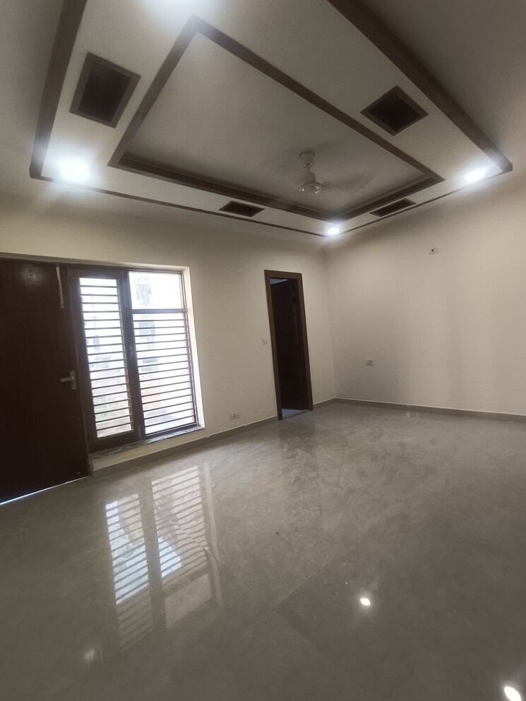 Room, srishti-greenfield-homes 4 Bedroom 2800 Sq.Ft. Builder Floor In Green Fields Colony Faridabad 8720909