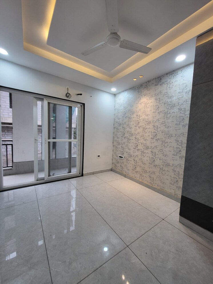 Room, srishti-greenfield-homes 3 Bedroom 1800 Sq.Ft. Builder Floor In Green Fields Colony Faridabad 8720981