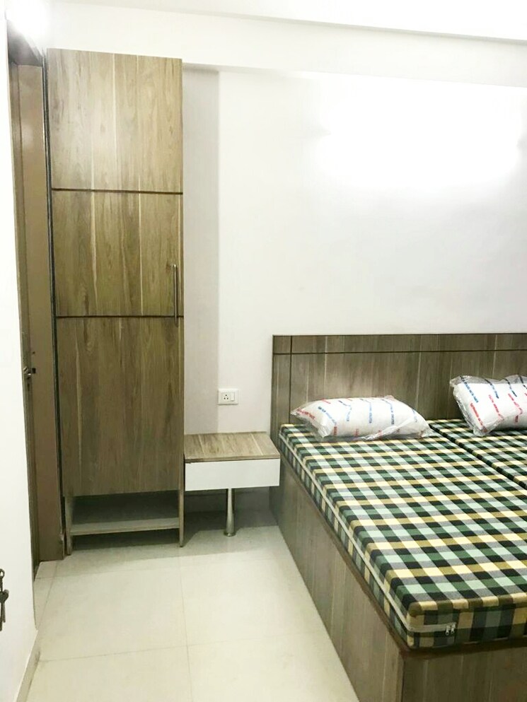Bedroom, sector 28 1 RK 500 Sq.Ft. Builder Floor In Sector 28 Gurgaon 8720879