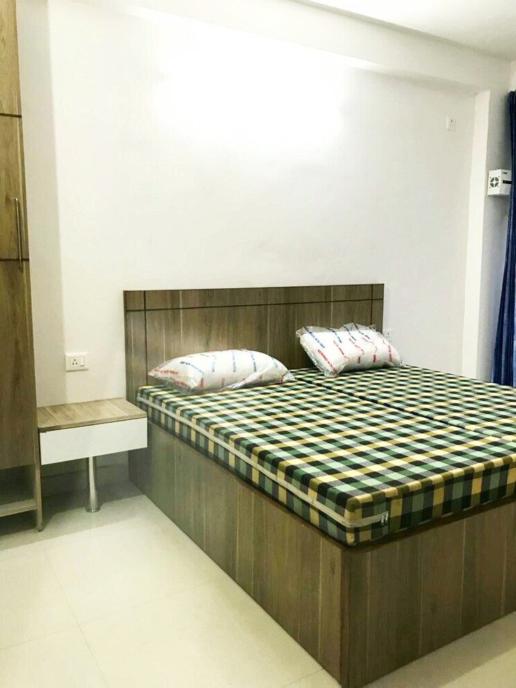 Bedroom, sector 28 1 RK 500 Sq.Ft. Builder Floor In Sector 28 Gurgaon 8720879