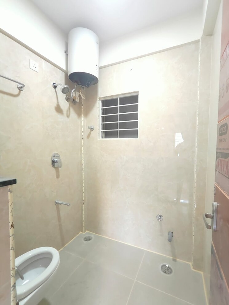 Bathroom, iti layout 2 Bedroom 1000 Sq.Ft. Builder Floor In Iti Layout Bangalore 8721221