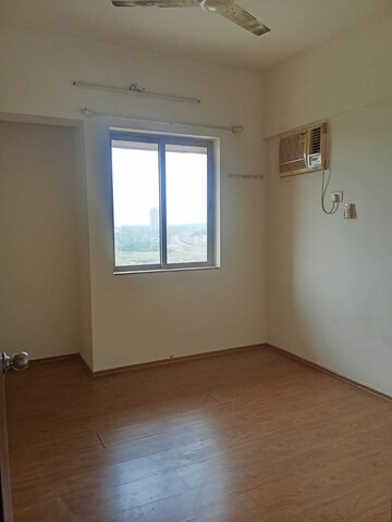 Room in 2 BHK Apartment at Lodha Casa Bella Gold, Dombivli East – for Rent