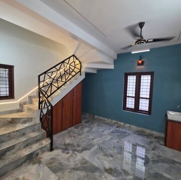 Room in 2.5 BHK Builder Floor at Sector 38 – for Rent