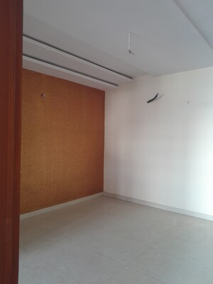 Room in 6 BHK Villa at Mansarovar Extension – for Sale