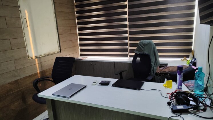 Team Area, sandesh-solitaire-corporate-park Commercial Office Space 985 Sq.Ft. In Makarba Ahmedabad 8721358