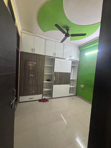 Bathroom in 1 BHK Builder Floor at Vasundhara Sector 1 – for Rent