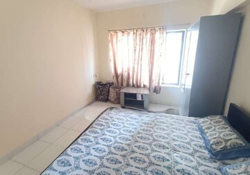 Bedroom in 2 BHK Apartment at Alica Nagar CHS, Kandivali East – for Sale