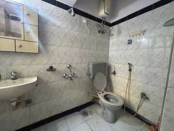 Bathroom in  Pg at Goregaon East – for Rent