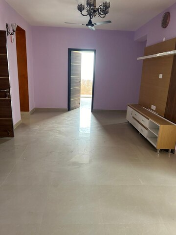 Room in 3 BHK Apartment at Ansal Estella, Sector 103 – for Rent