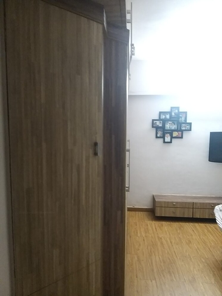 Room, andheri west 2.5 Bedroom 950 Sq.Ft. Apartment In Andheri West Mumbai 8721937