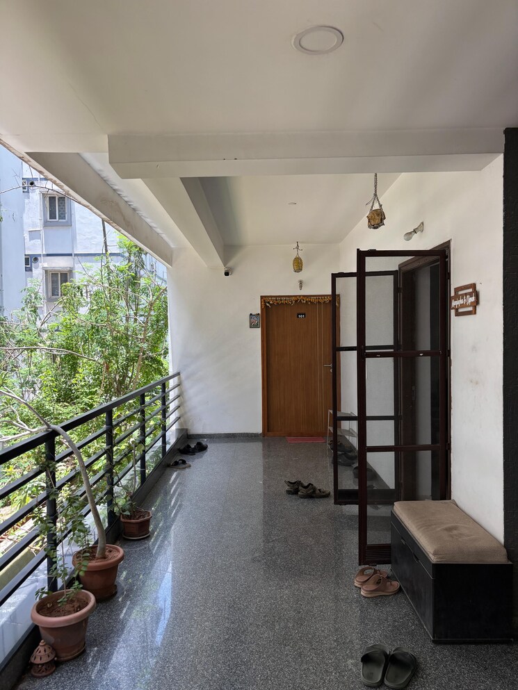 Balcony, madhapur 2 Bedroom 1223 Sq.Ft. Builder Floor In Madhapur Hyderabad 8722212
