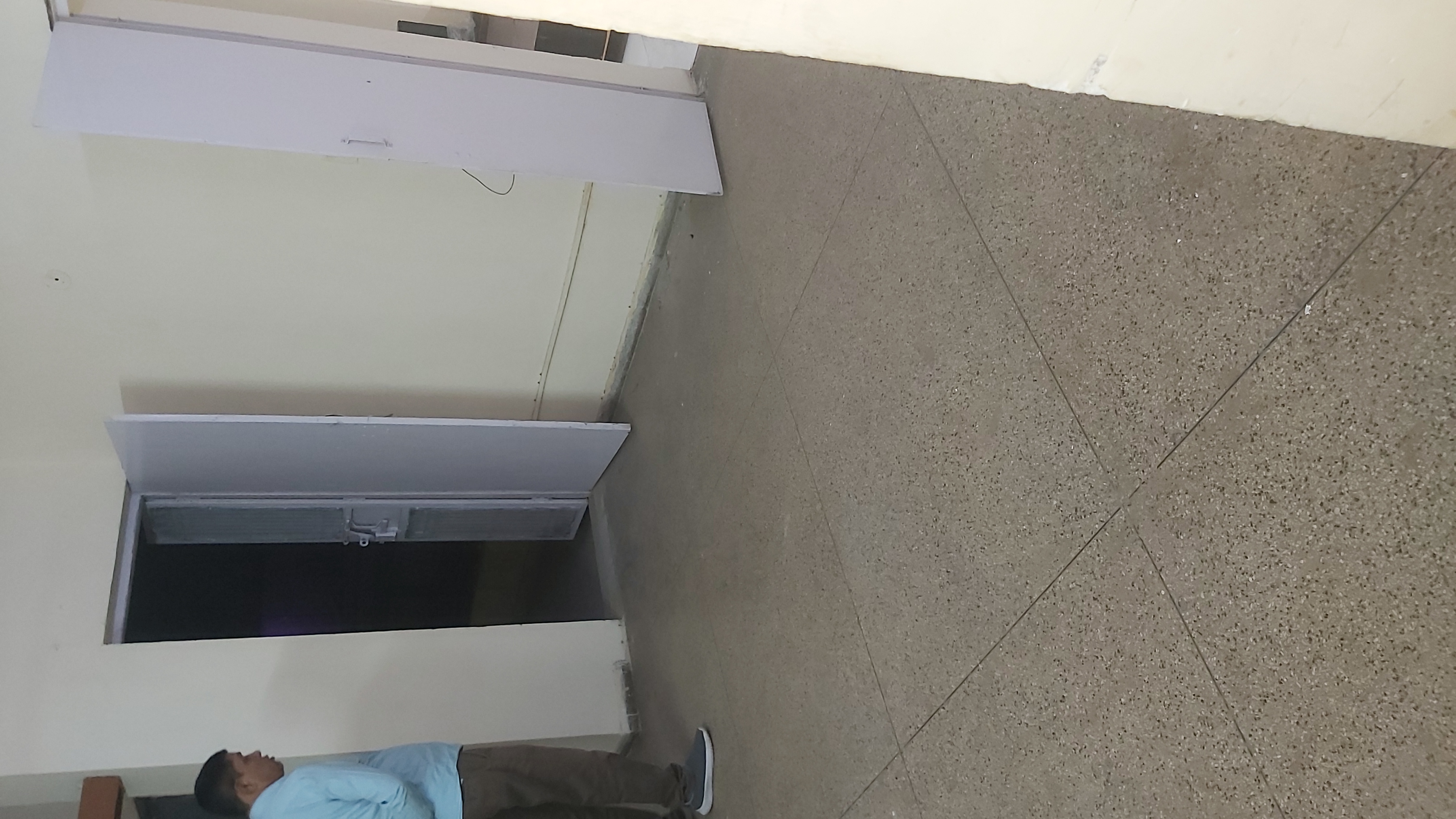 2.5 BHK Apartment For Sale in Aiims Apartment Mayur Vih