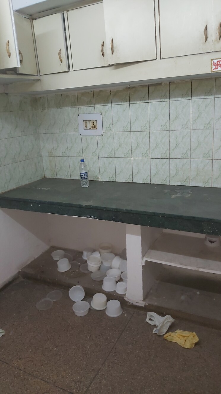 Kitchen, mayur vihar phase 1 extension 2.5 Bedroom 1080 Sq.Ft. Apartment In Mayur Vihar Phase 1 Extension Delhi 8722232