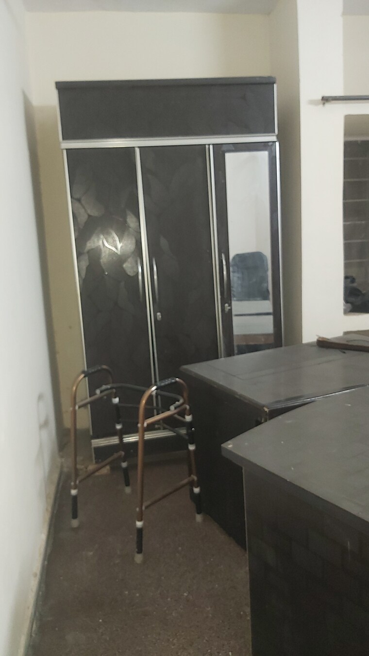 Other, mayur vihar phase 1 extension 2.5 Bedroom 1080 Sq.Ft. Apartment In Mayur Vihar Phase 1 Extension Delhi 8722232