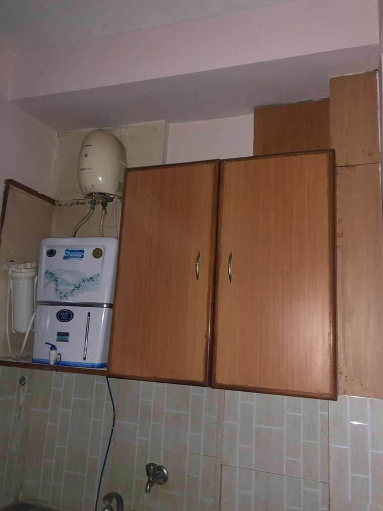 undefined, sector 52 3 Bedroom 300 Sq.Yd. Builder Floor In Sector 52 Gurgaon 8722266