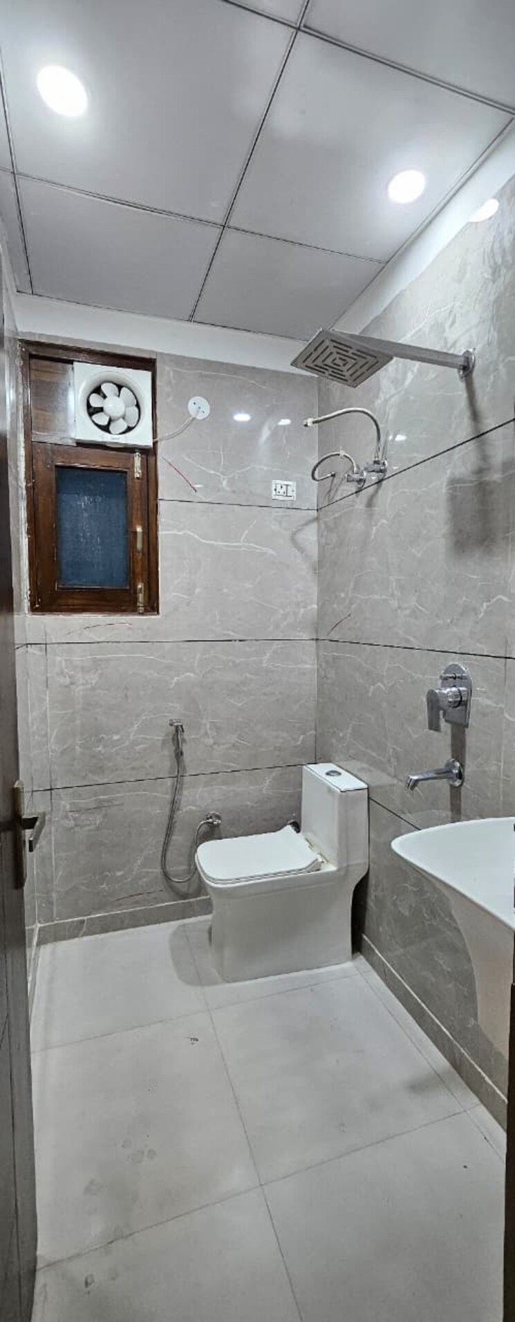 Bathroom, niti khand 3 Bedroom 1400 Sq.Ft. Builder Floor In Niti Khand Ghaziabad 8722279