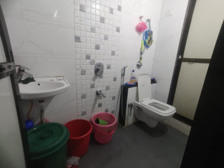Bathroom, sai-hari-om-meadows 2 Bedroom 1100 Sq.Ft. Apartment In Ulwe Navi Mumbai 8722315