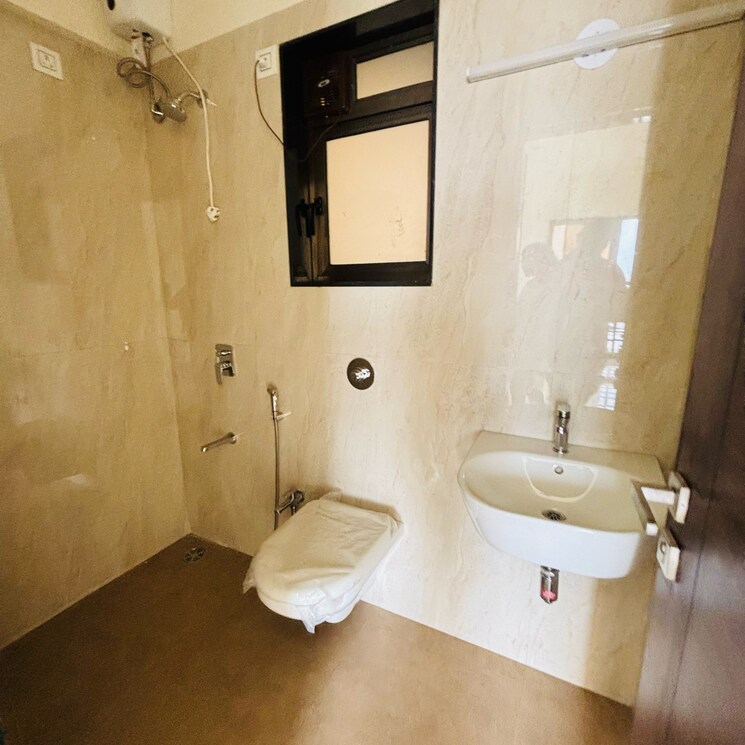 Attached Bathroom, regency-anantam-phase-2 1 Bedroom 500 Sq.Ft. Apartment In Dawadi Gaon rd Thane 8722324