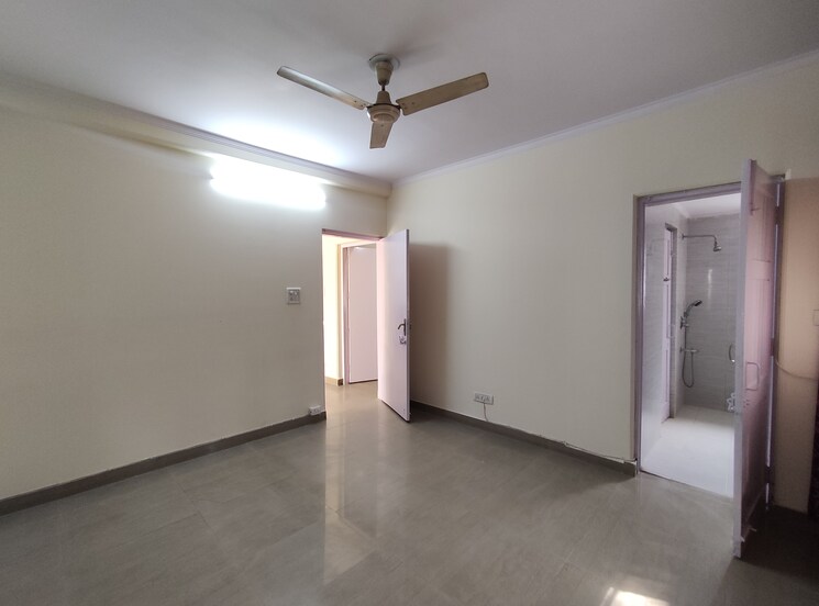 Room, vasant kunj 3 Bedroom 1500 Sq.Ft. Apartment In Vasant Kunj Delhi 8722353