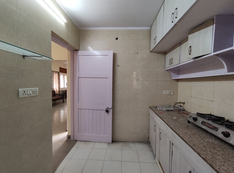 Kitchen, vasant kunj 3 Bedroom 1500 Sq.Ft. Apartment In Vasant Kunj Delhi 8722353