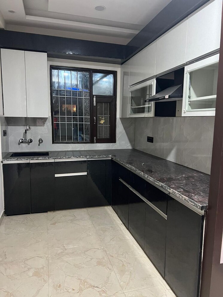 Kitchen, windsor-plaza 4 Bedroom 2000 Sq.Ft. Builder Floor In Vasundhara Sector 10 Ghaziabad 8722499