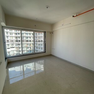 Room in 1 BHK Apartment at Je And Vee Om Trimurti, Dindoshi – for Sale