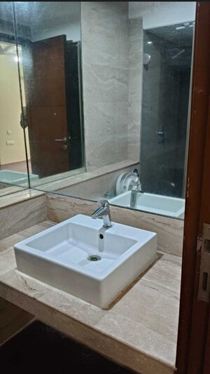Bathroom in 2 BHK Apartment at K Raheja Vistas, Andheri East – for Sale