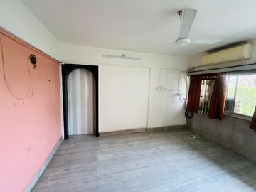 Master Bedroom in 2 BHK Apartment at Rajshree Dham CHS, Uthalsar – for Rent