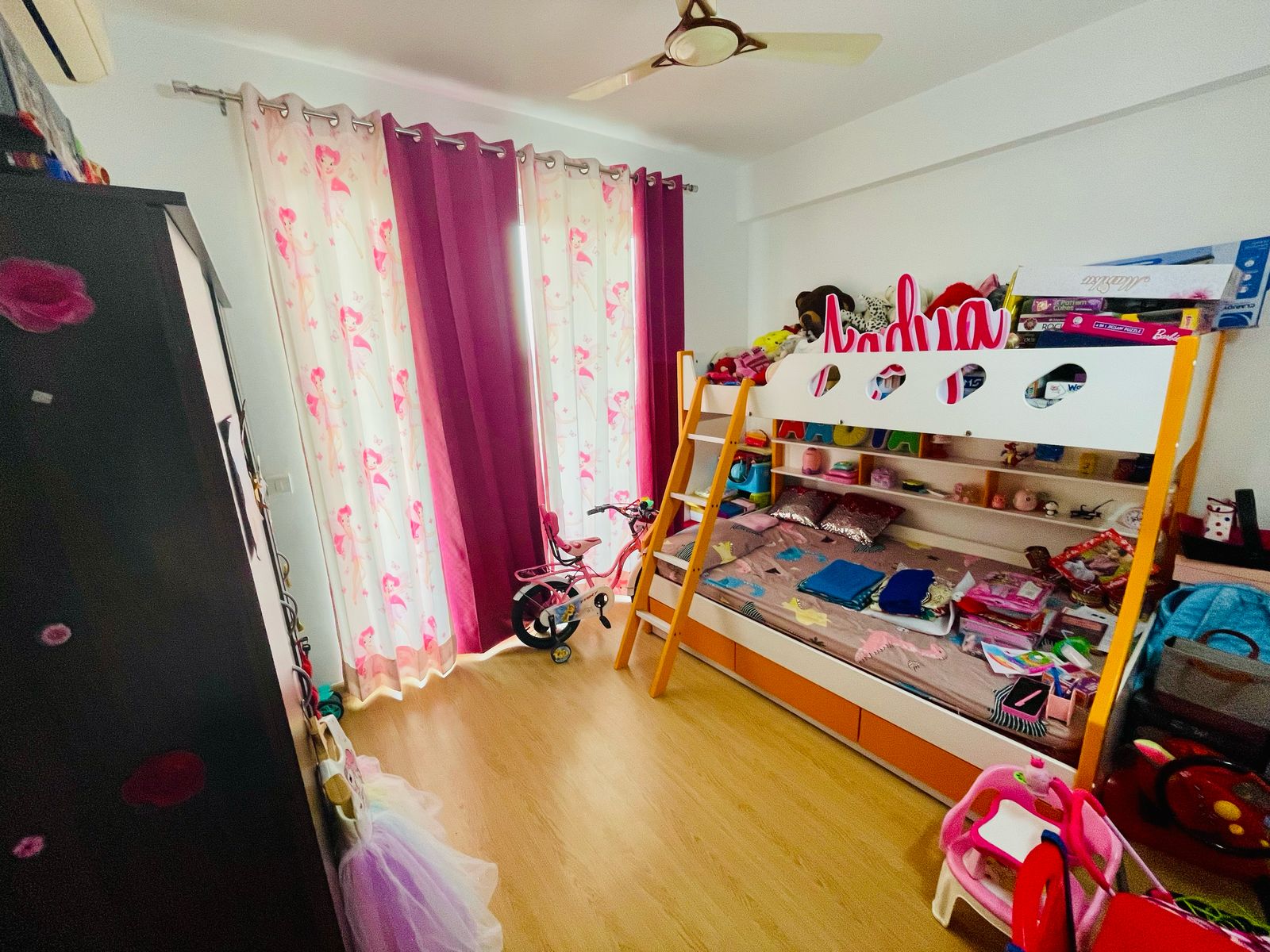 3 BHK + Servant Room Apartment For Rent in Central Park Flower Valley Aqua Front Towers