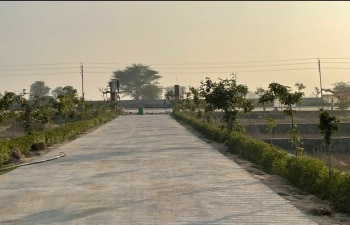 Plot For Sale in Preet Vihar