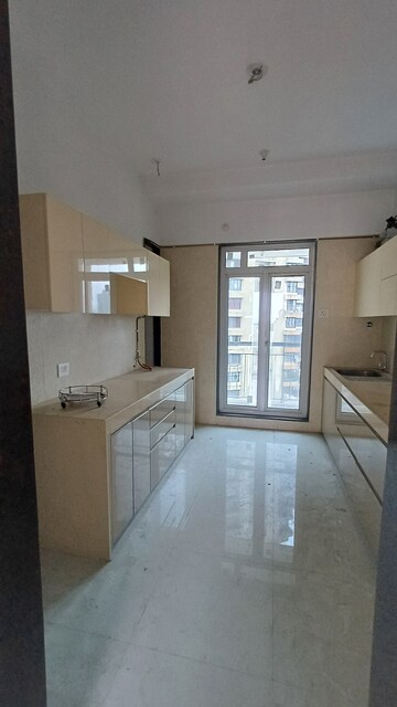 Kitchen in 2.5 BHK Apartment at Sheth Avalon, Laxmi Nagar – for Rent