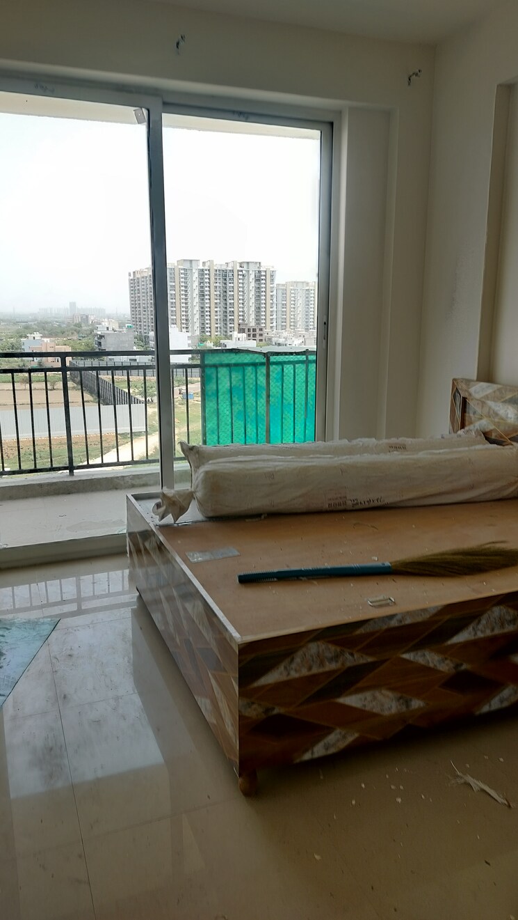 Balcony, rof-aalayas-phase-2 3 Bedroom 864 Sq.Ft. Apartment In Sector 102 Gurgaon 8722621