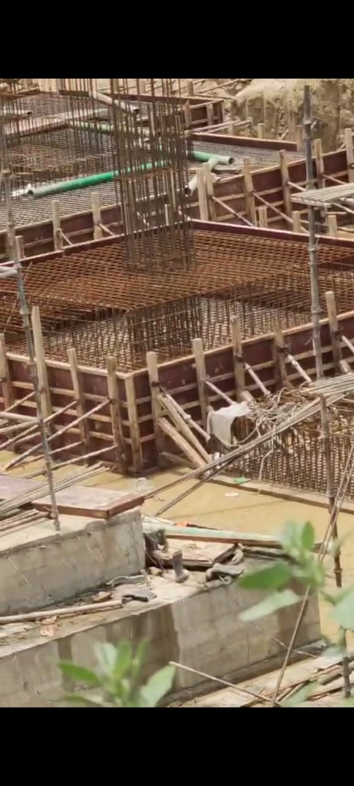 Retail Shop For Sale in Gold Square 