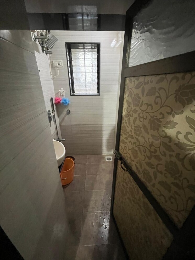 Bathroom, borivali east 1 Bedroom 440 Sq.Ft. Apartment In Borivali East Mumbai 8722649
