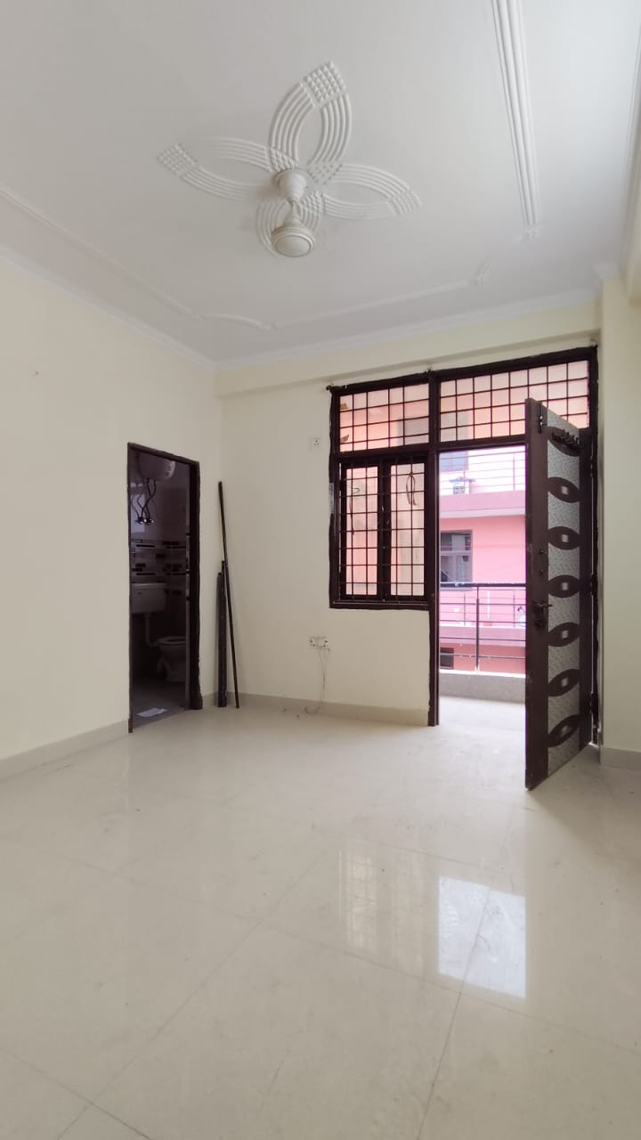 2 BHK Builder Floor For Rent in Saket