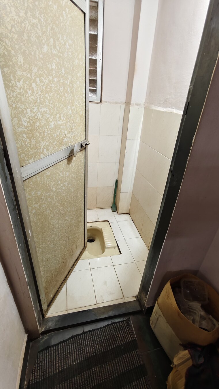 Attached Bathroom, dombivli west 1 Bedroom 560 Sq.Ft. Apartment In Dombivli West Thane 8722670