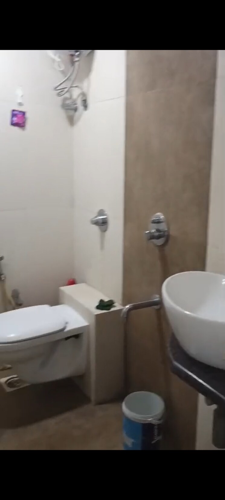 Bathroom, bineeta-shree-vigneshwar-chs 1 Bedroom 418 Sq.Ft. Apartment In Vile Parle East Mumbai 8722713