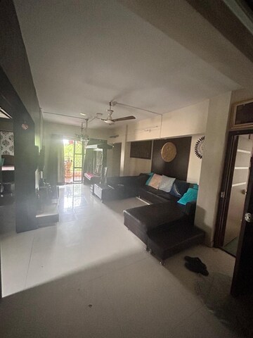 Living Room in 3 BHK Apartment at Kothrud – for Rent