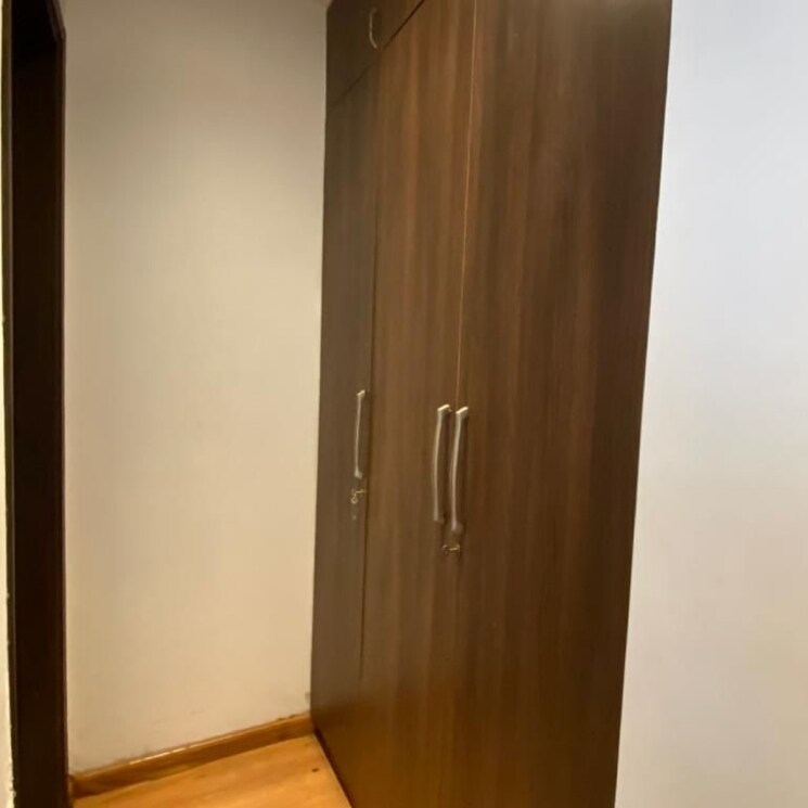 Room, sector 43 4 Bedroom 350 Sq.Yd. Builder Floor In Sector 43 Gurgaon 8722732