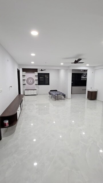 3 BHK Apartment For Rent in Subishi Fortuna Towers, Mokila