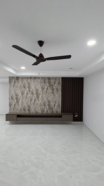 Furnished Amenities in 3 BHK Apartment at Subishi Fortuna Towers, Mokila – for Rent