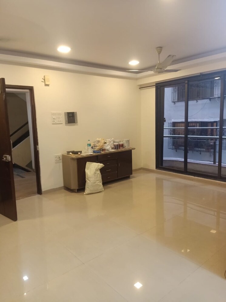 Living Room, kamala-jai-shankar-deep 2 Bedroom 785 Sq.Ft. Apartment In Khar West Mumbai 8722802