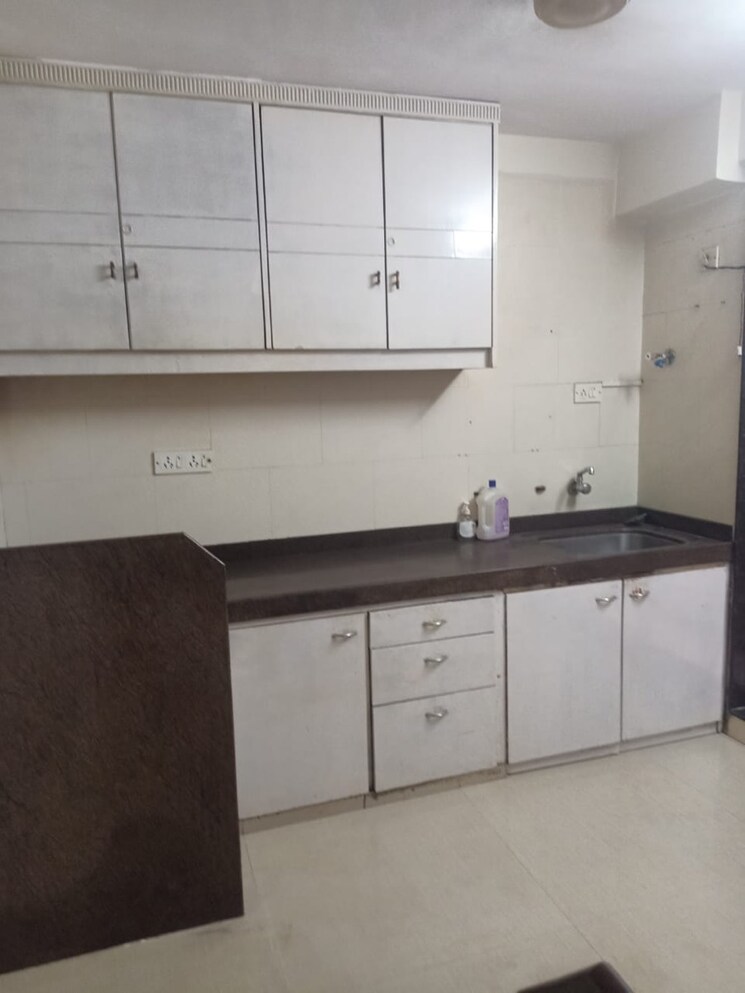 Kitchen, kamala-jai-shankar-deep 2 Bedroom 785 Sq.Ft. Apartment In Khar West Mumbai 8722802