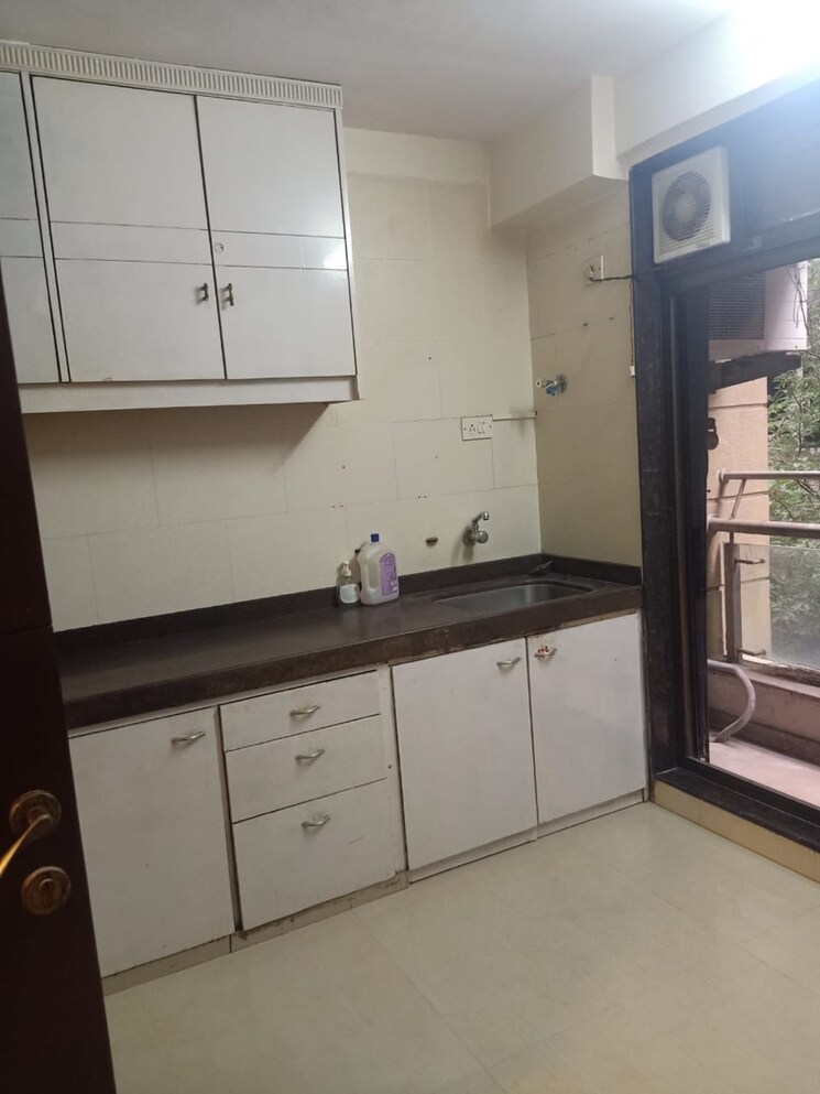 Kitchen, kamala-jai-shankar-deep 2 Bedroom 785 Sq.Ft. Apartment In Khar West Mumbai 8722802